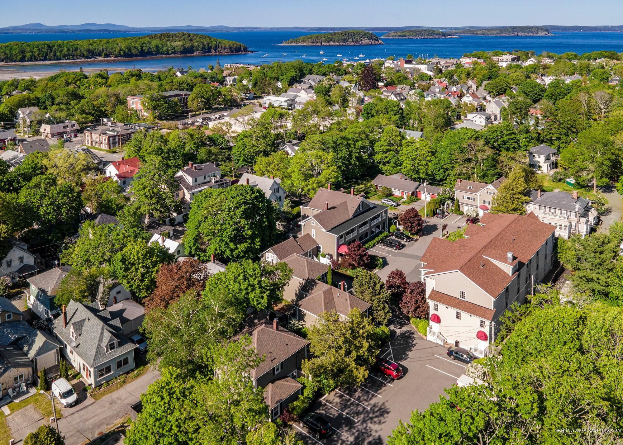 bba80f9c2155bd82f14e7c72f2a4120f-1-